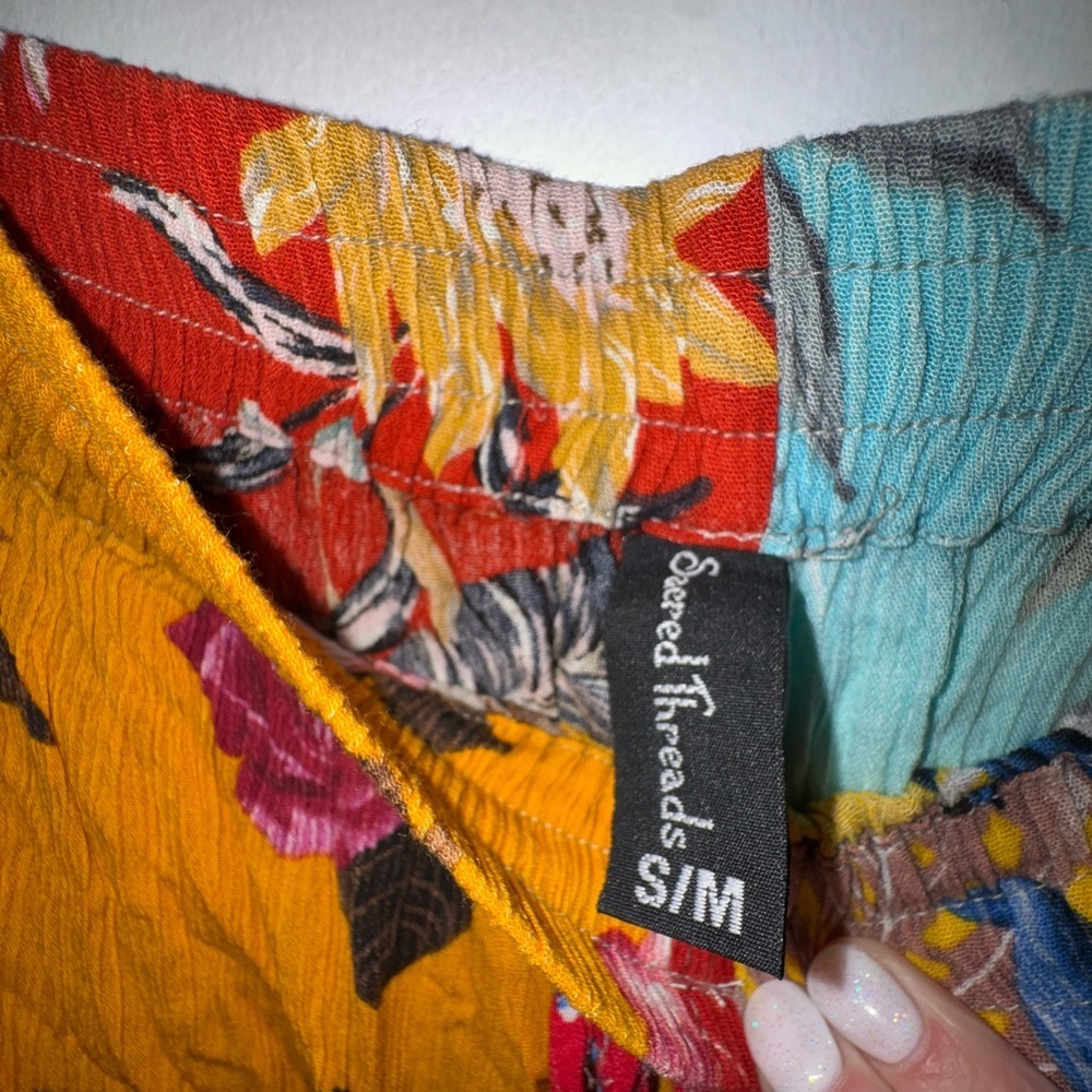 NWOT Sacred Threads Multicolor Floral Patchwork Pants - Picture 5 of 9
